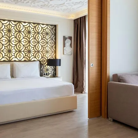 Duja - Ultra Hotel